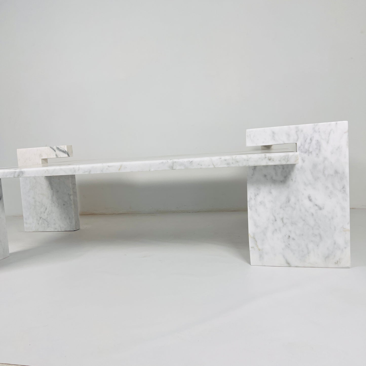 SkyLine Perch Table
