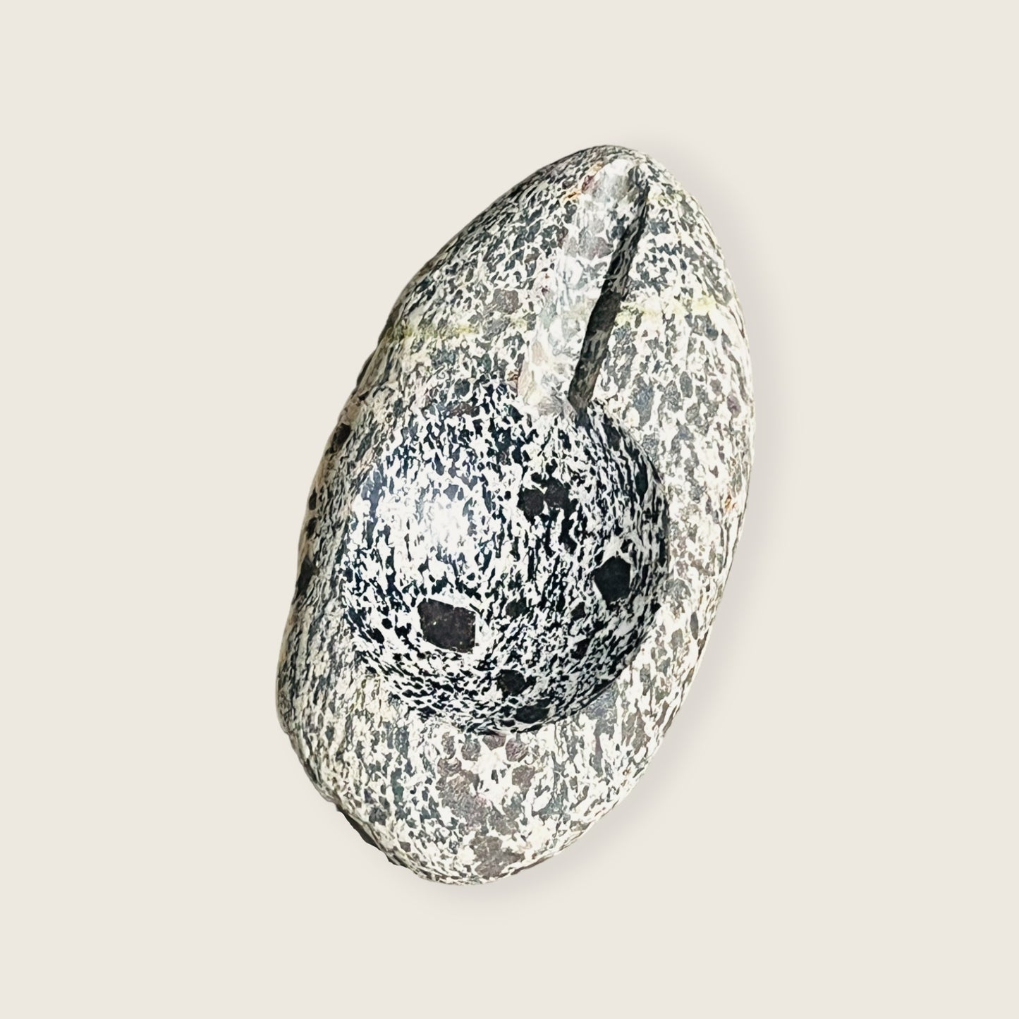 Grain Spotted Ash Tray - River Stone