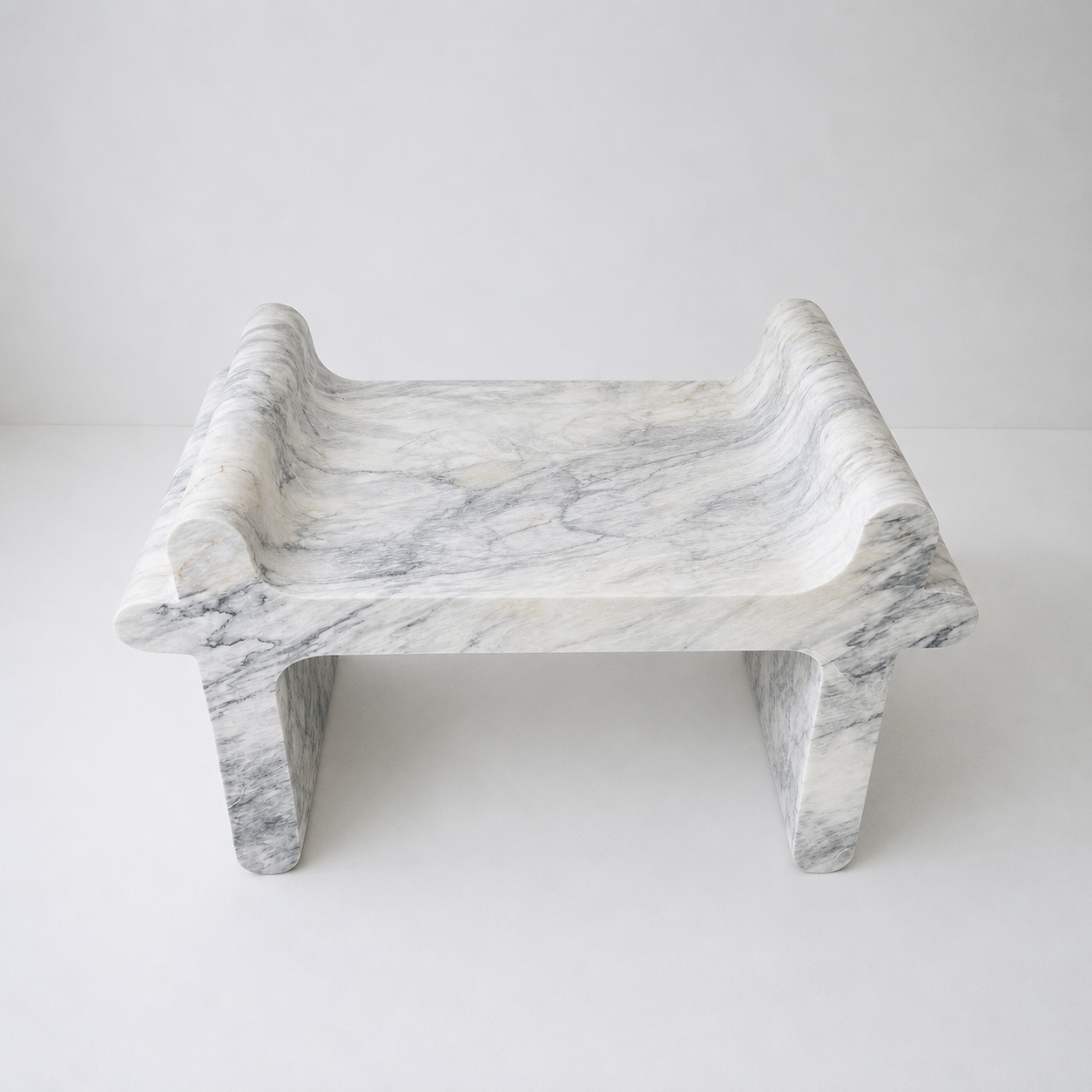 Sable Sculpt Bench - White & Gray