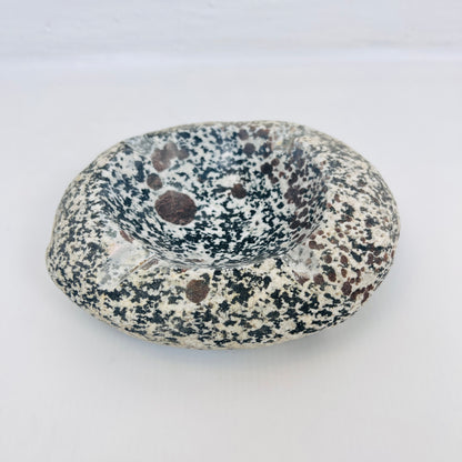 Black & White Spotted Ash Tray - Riverstone