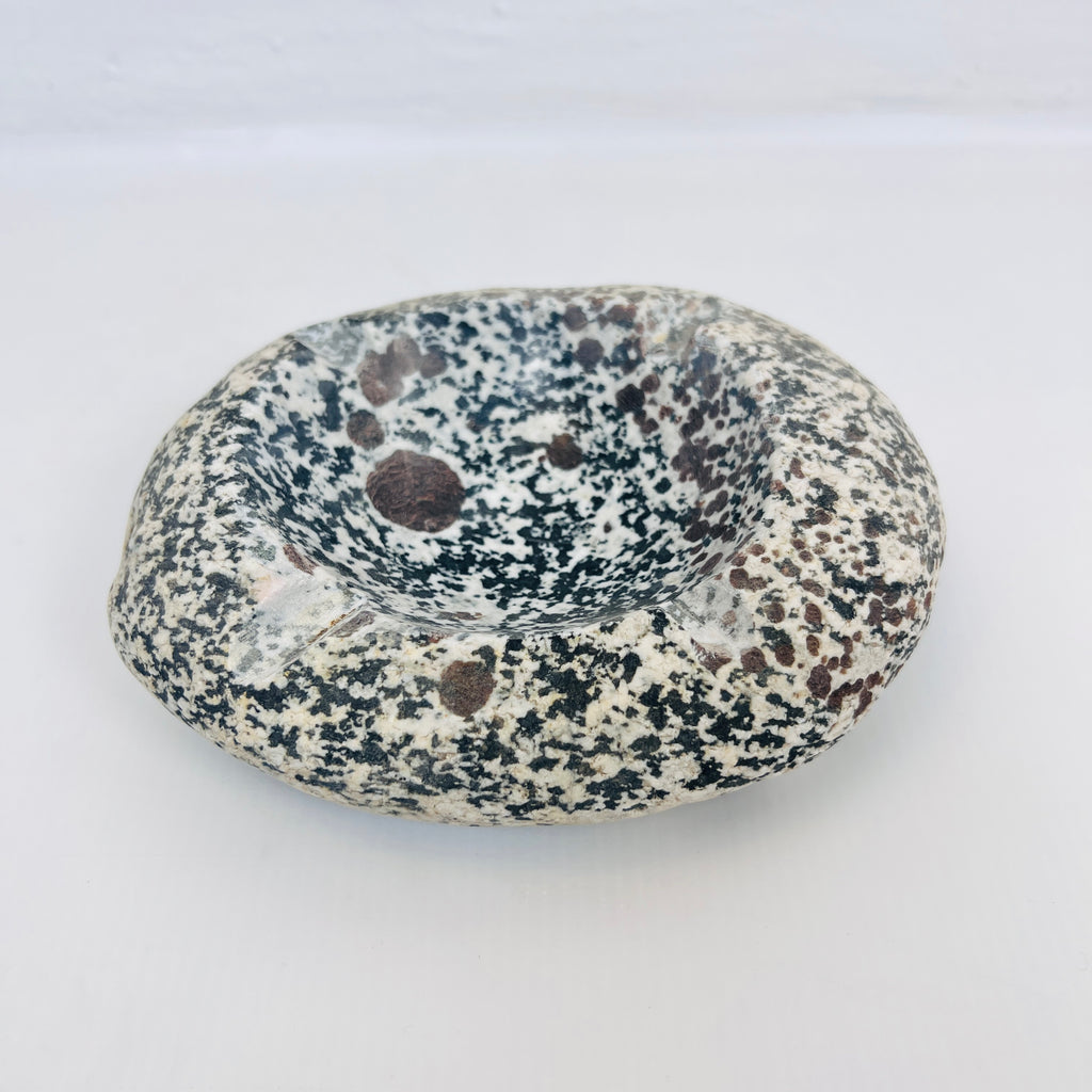 River Stone Black And White Spotted Ash Tray