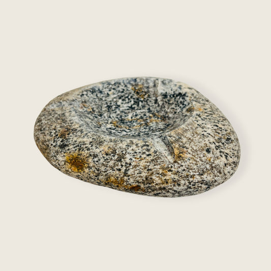 Grain Spotted Ash Tray - River Stone