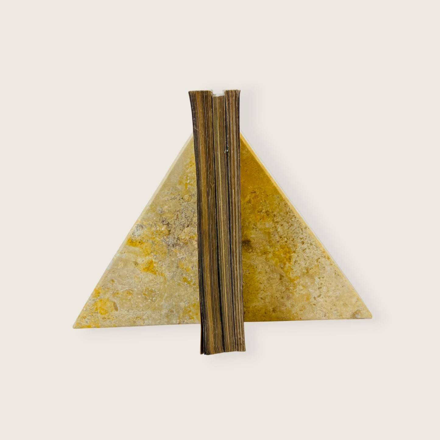 Terra Vein Pyramid - Travertine