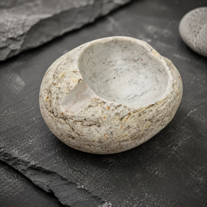 Streaked Eggshell Ash Tray - River Stone