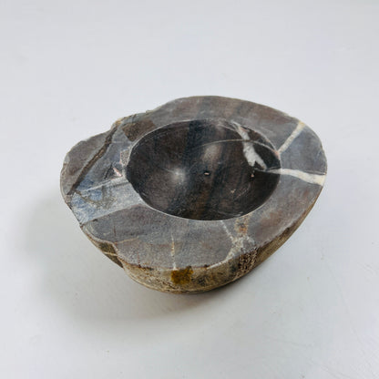 Dark Brown Lined Ash Tray - River Stone