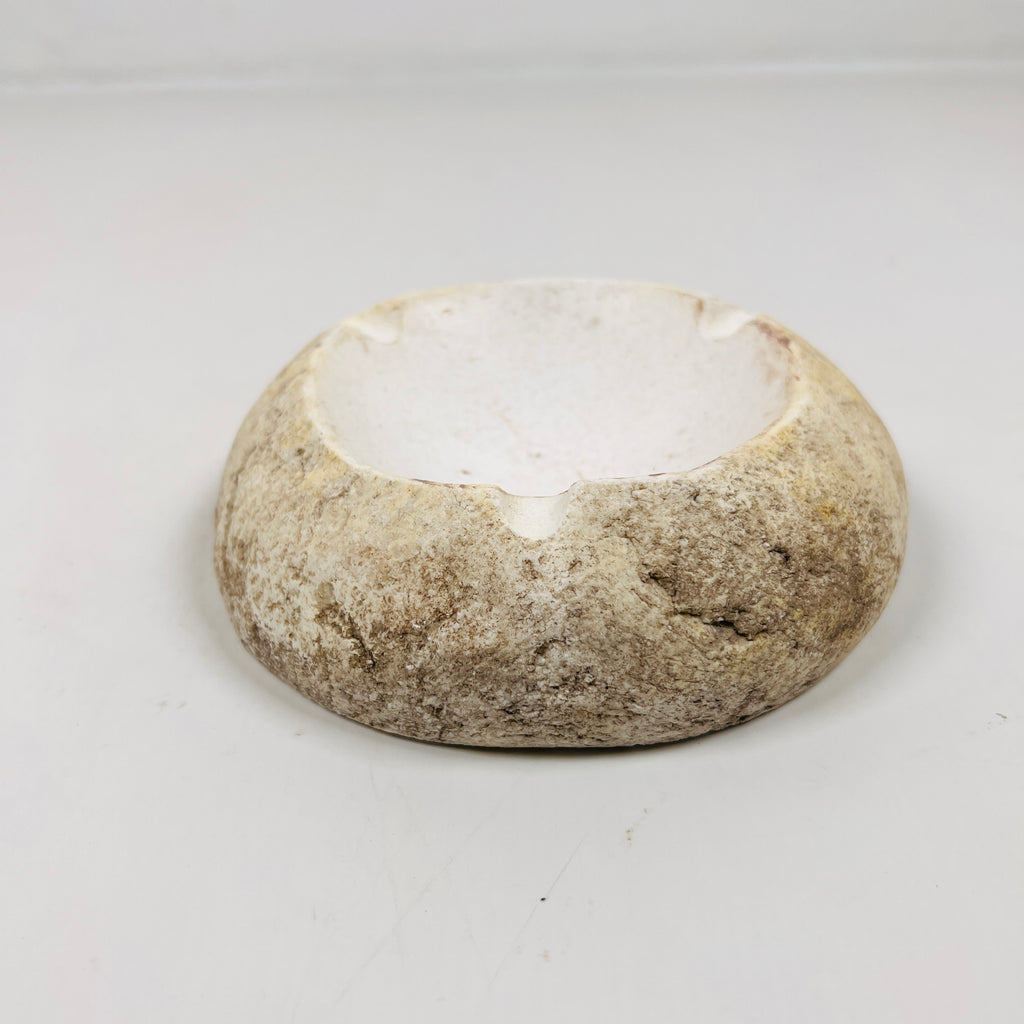 River Stone Opaque White Shell Ash Tray