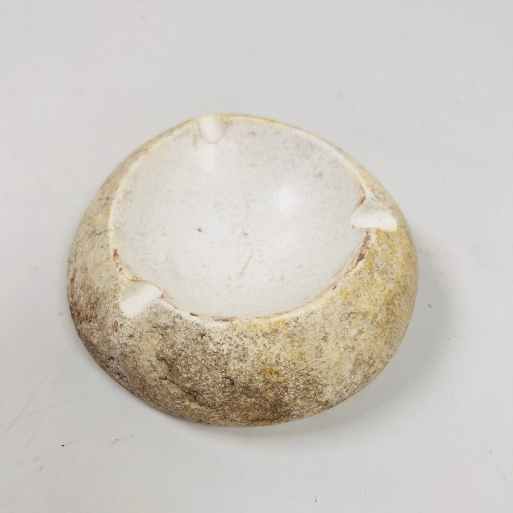 River Stone Opaque White Shell Ash Tray