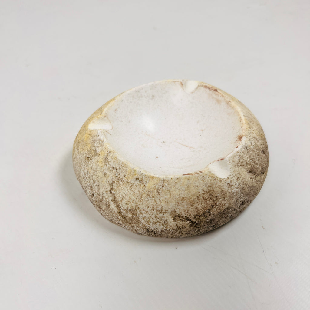 River Stone Opaque White Shell Ash Tray