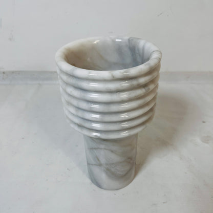 Echo Vase - Gray