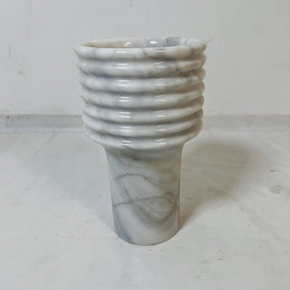 Echo Vase - Gray