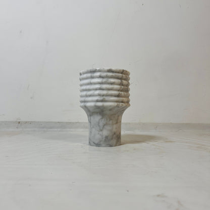 Echo Vase - Gray