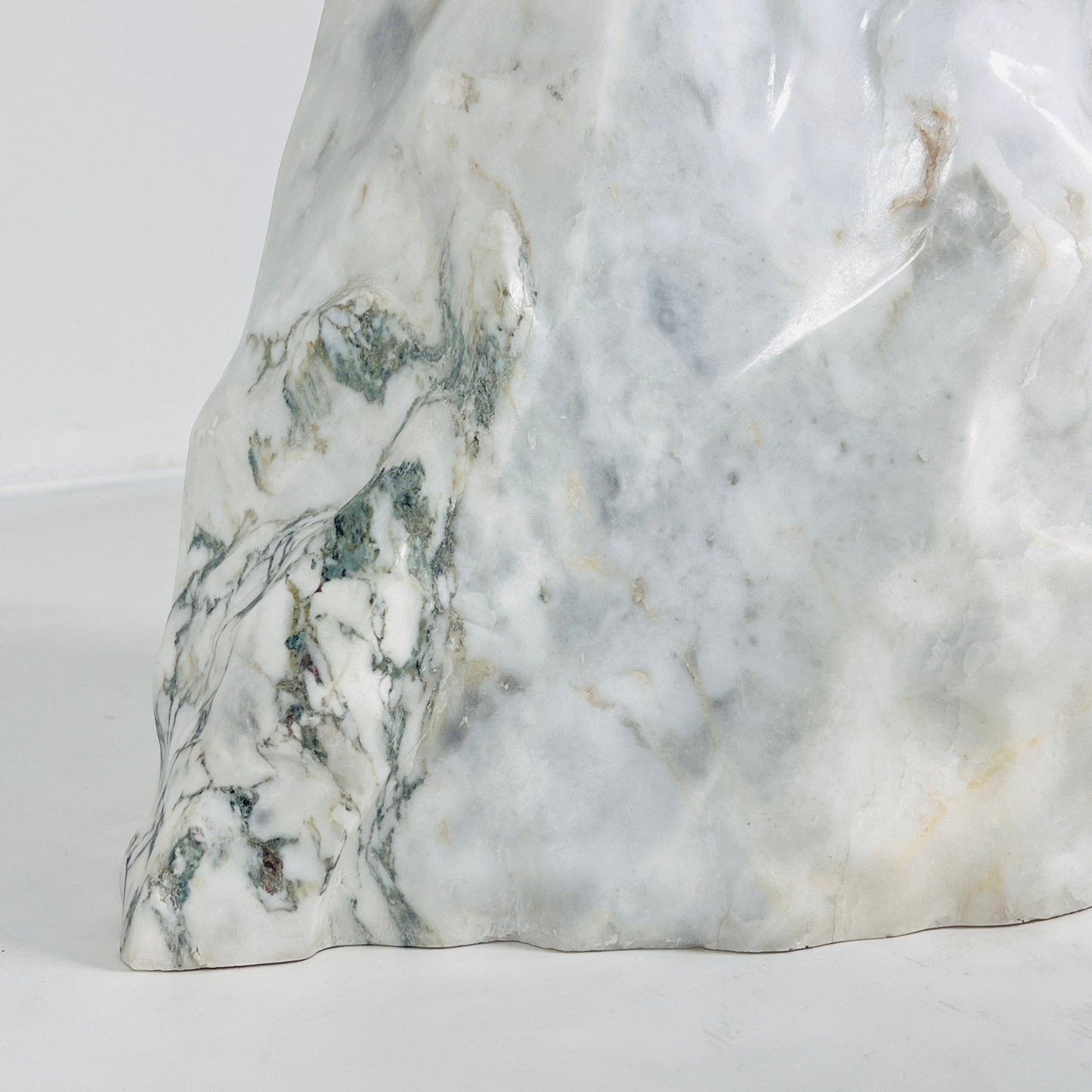 Chiseled Floor Lamp - Gray Commando