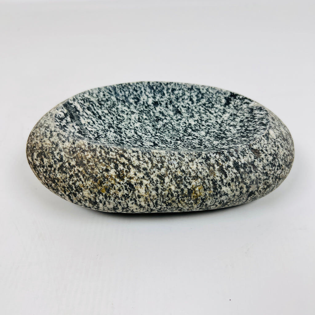 Riverstone White Speckled Soap Dish