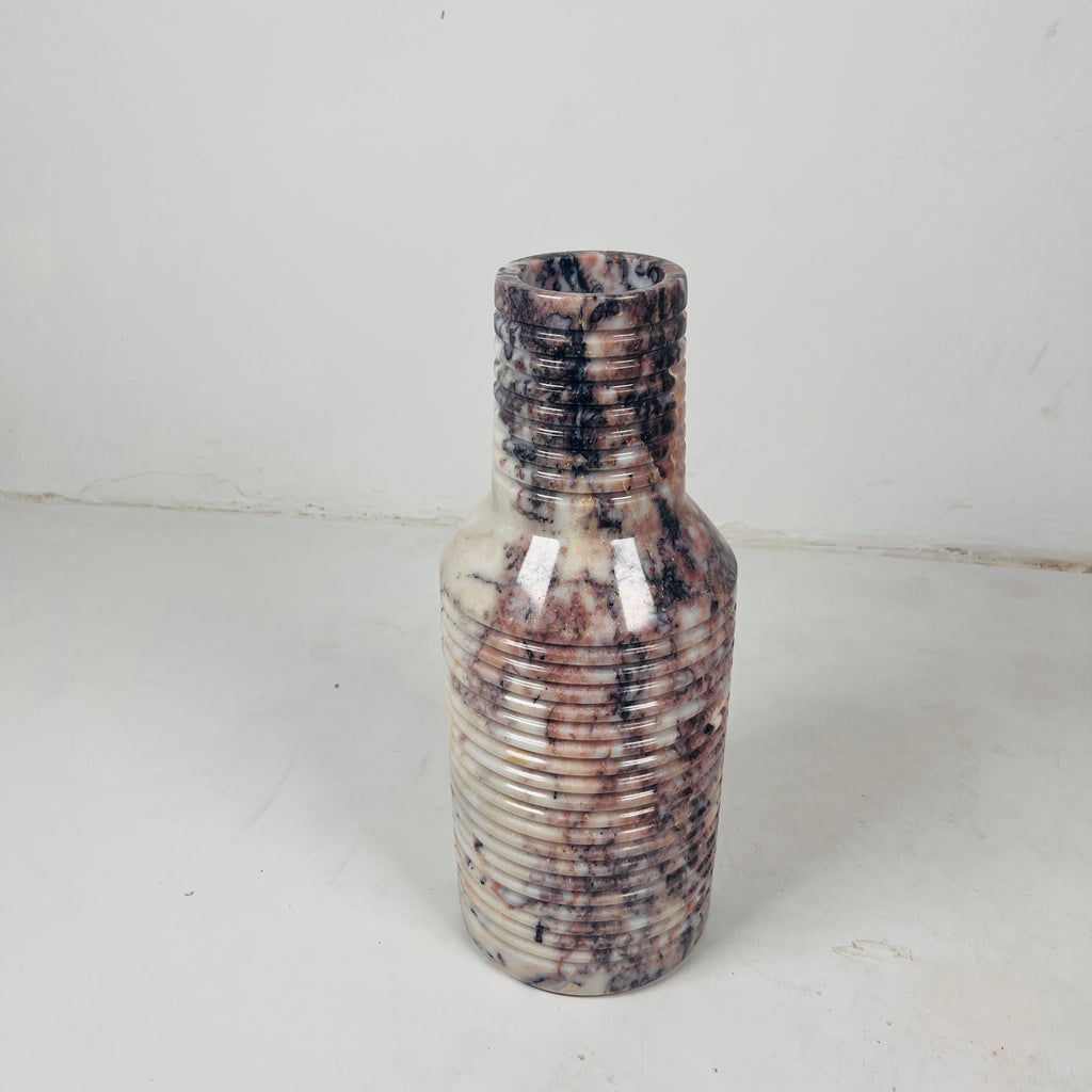 Ecru Curve Vase