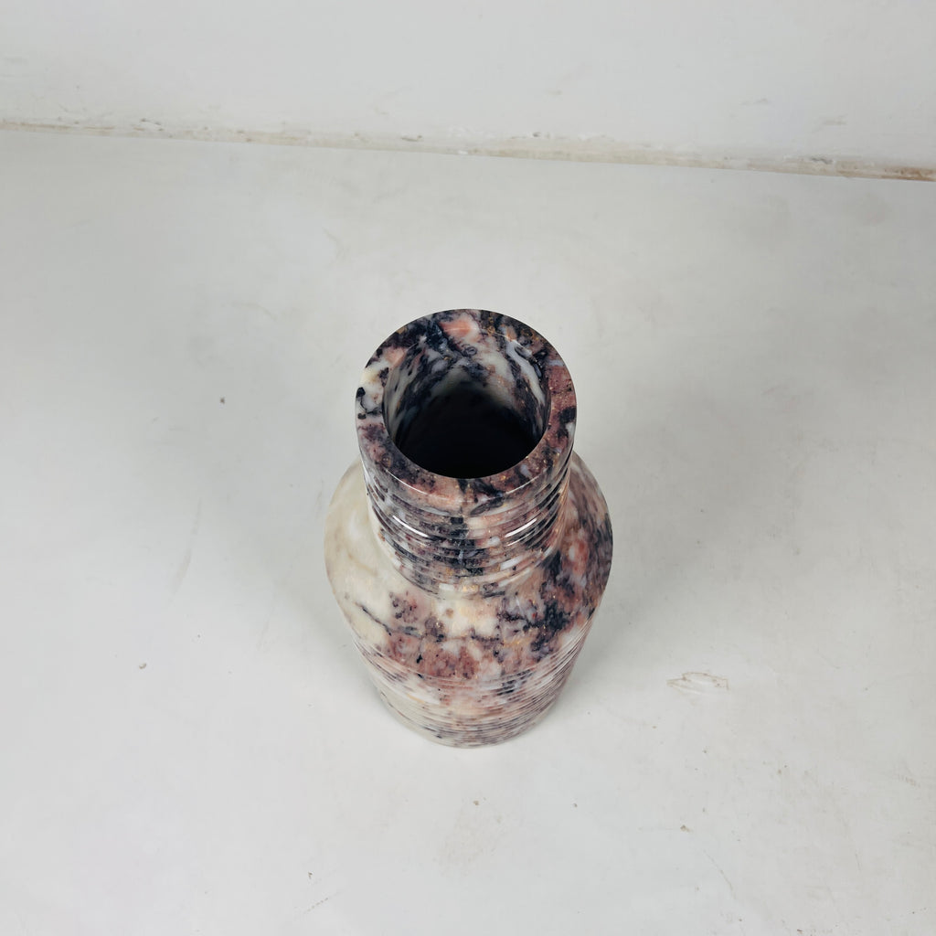 Ecru Curve Vase
