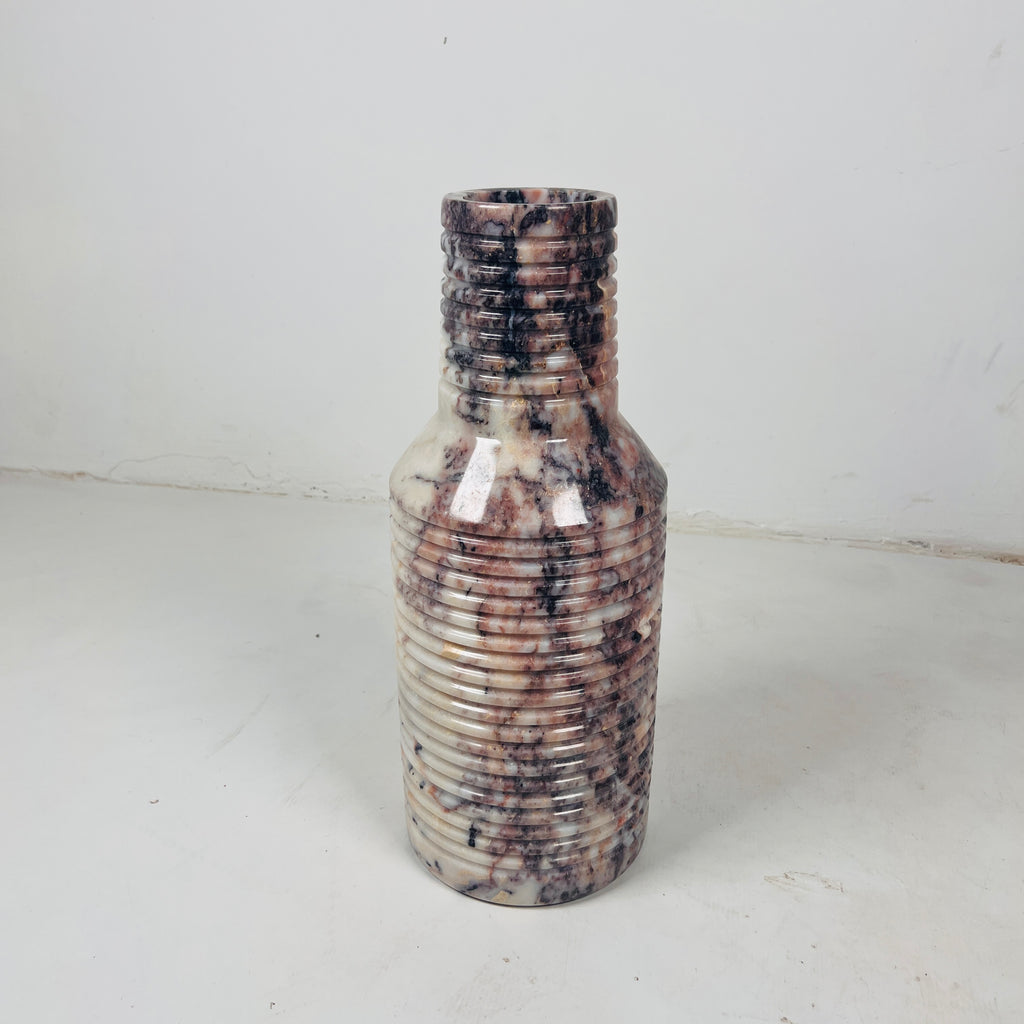 Ecru Curve Vase