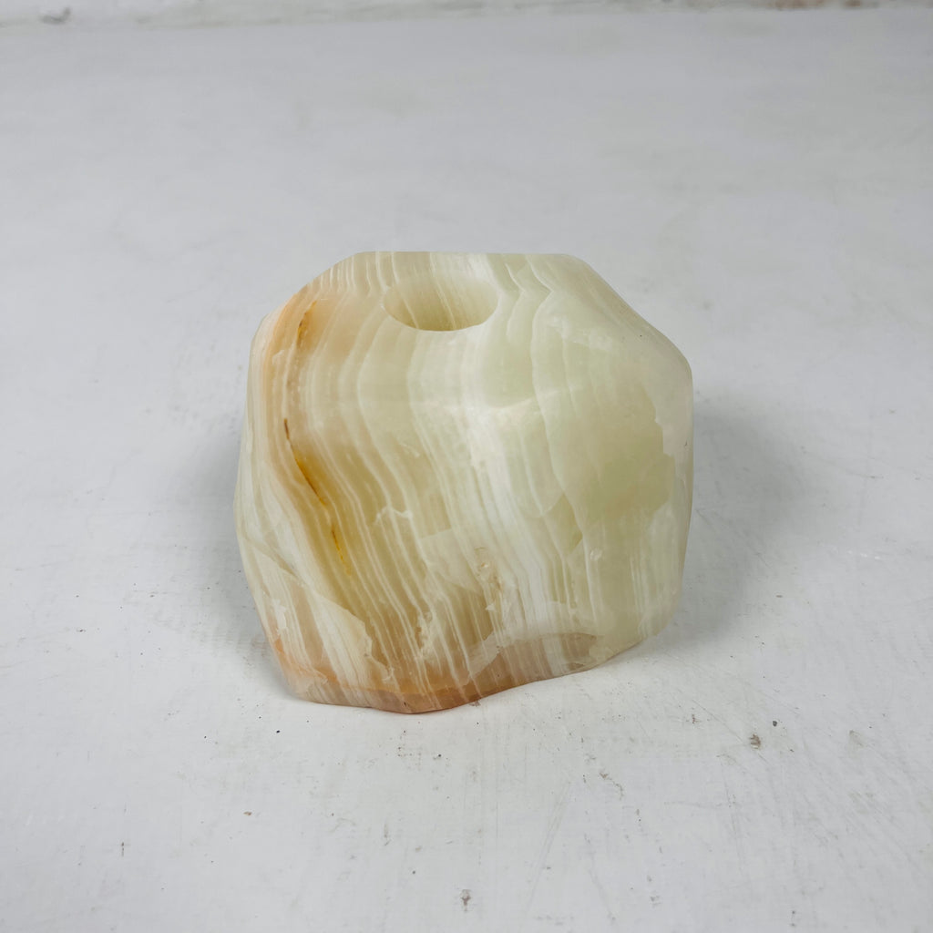 Vera Os Candle Stand