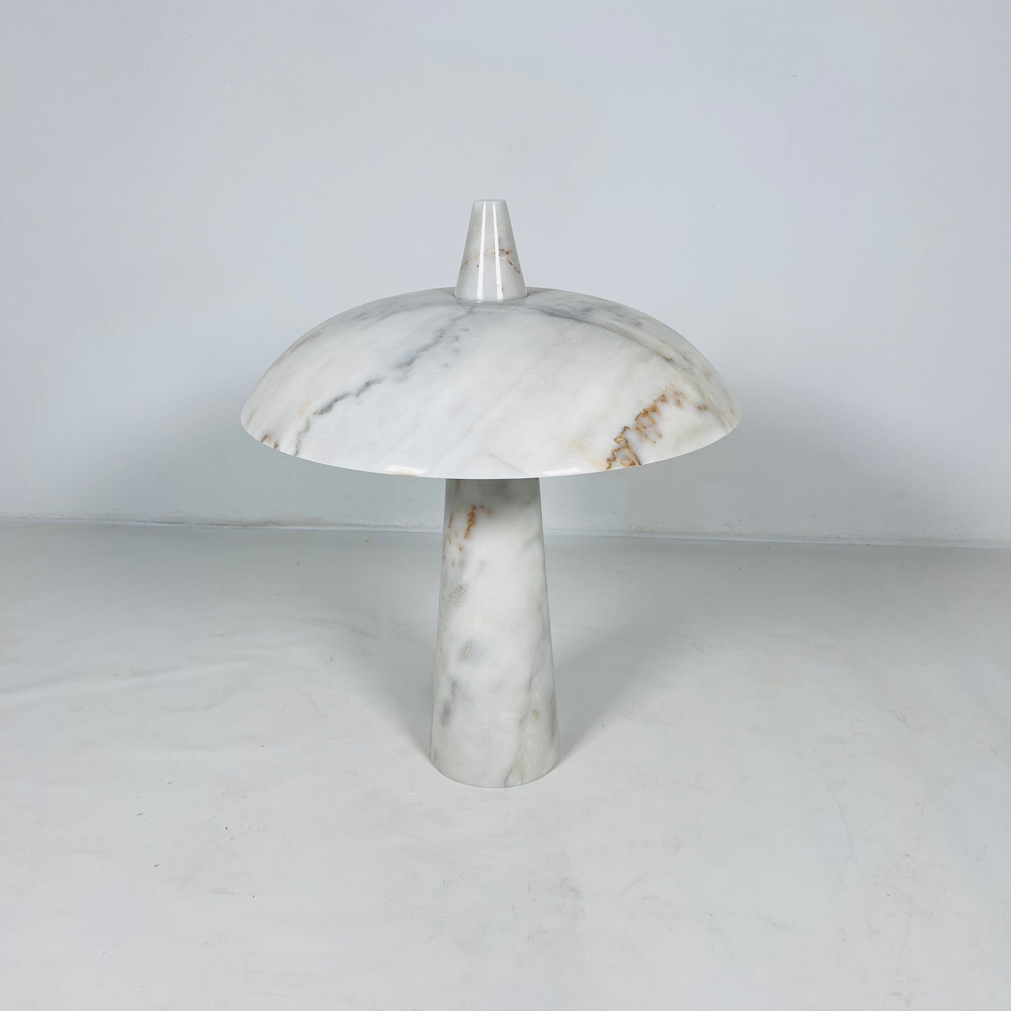 Domed Spire Lamp - Cheetah White