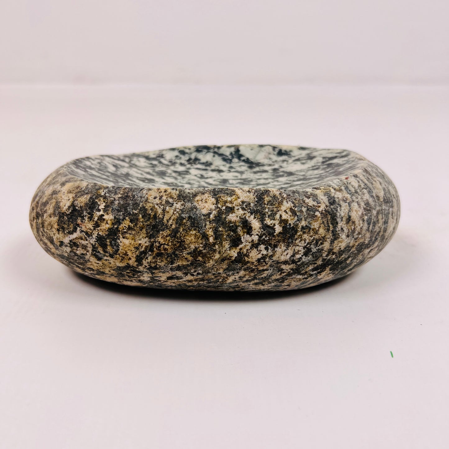Black and White Soap Dish - Riverstone