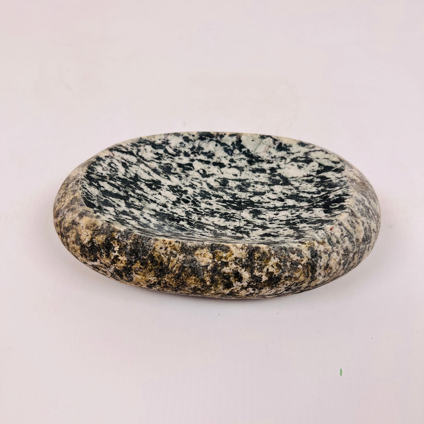 Black and White Soap Dish - Riverstone