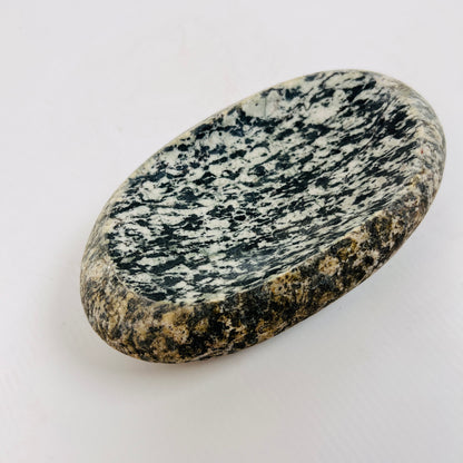 Black and White Soap Dish - Riverstone