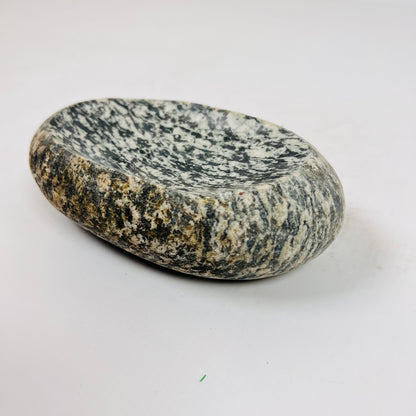Black and White Soap Dish - Riverstone