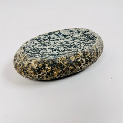 Black and White Soap Dish - Riverstone