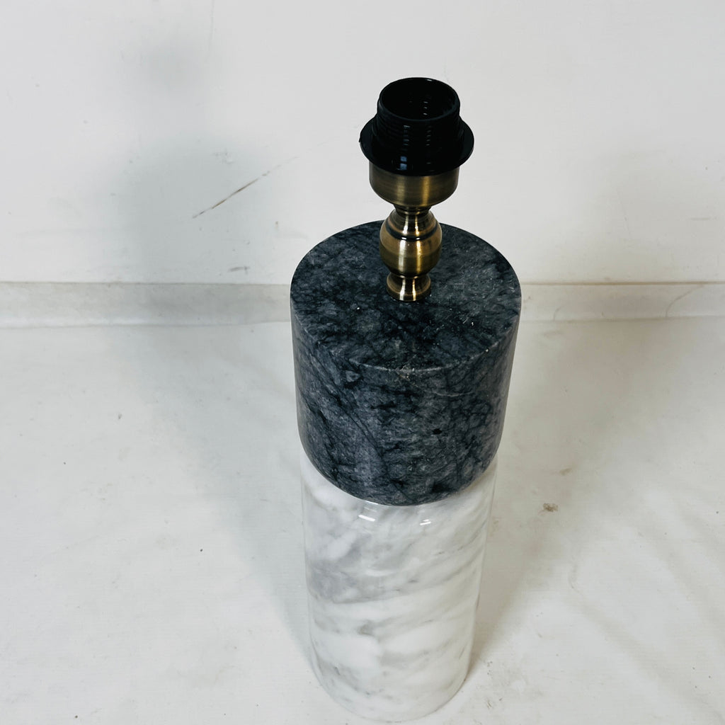 Silky Contrast Lamp