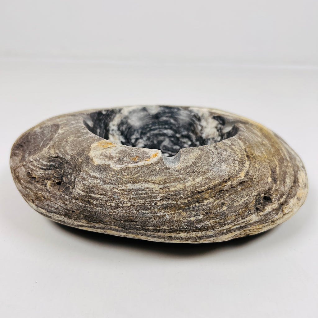 River Stone White Swirled Ash Tray