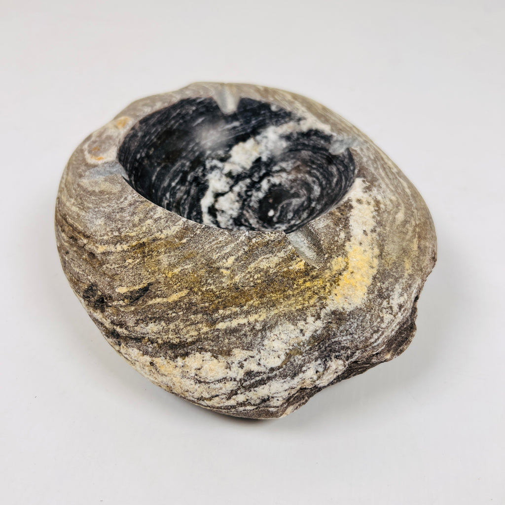 River Stone White Swirled Ash Tray