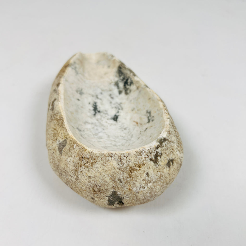 River Stone Splashed Eggshell Ash Tray