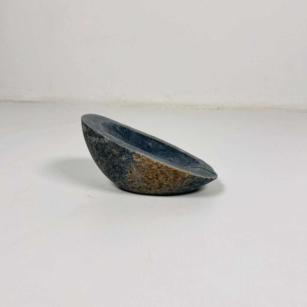 Stream Stone Soap Dish