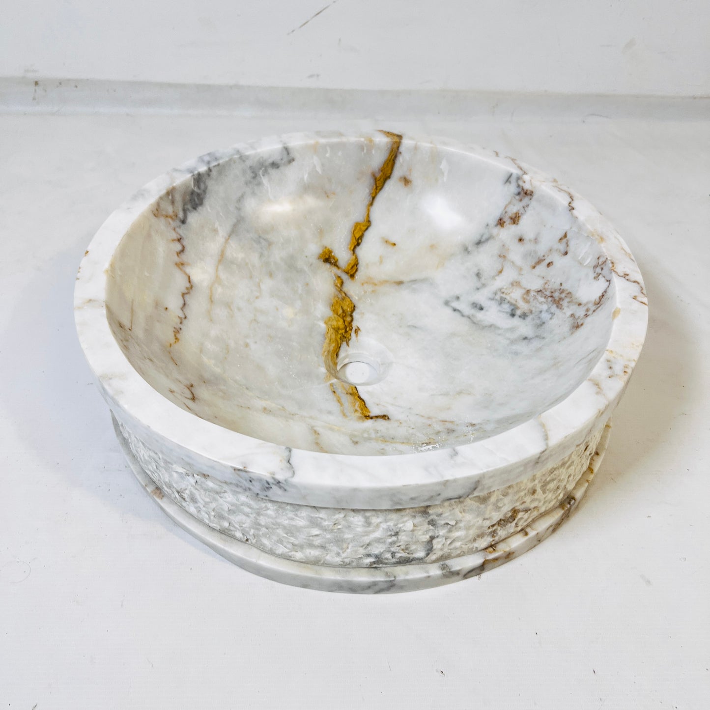 Tranquil Marble Sink - Cheetah Gold