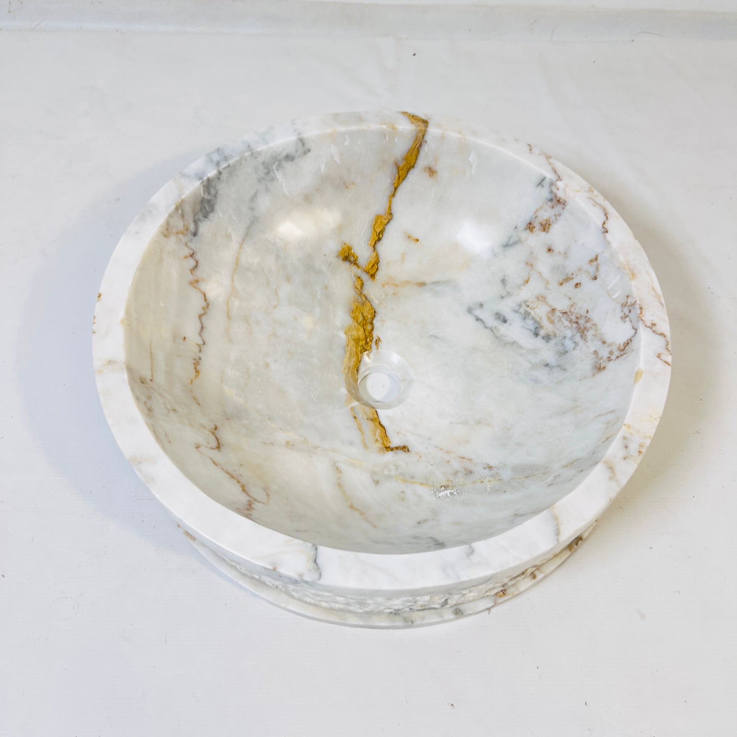 Tranquil Marble Sink - Cheetah Gold