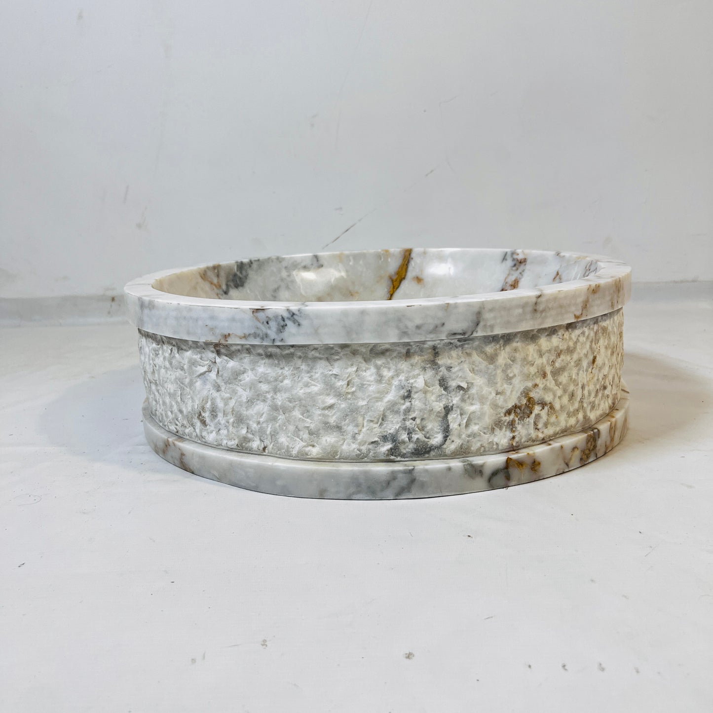 Tranquil Marble Sink - Cheetah Gold