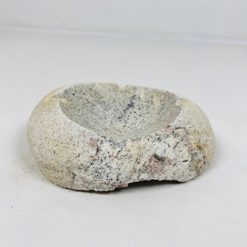 River Stone Light Grey Speckled Ash Tray