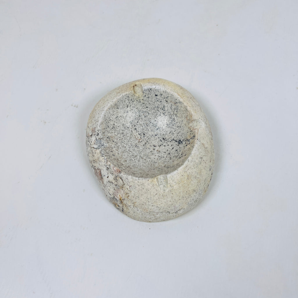 River Stone Light Grey Speckled Ash Tray