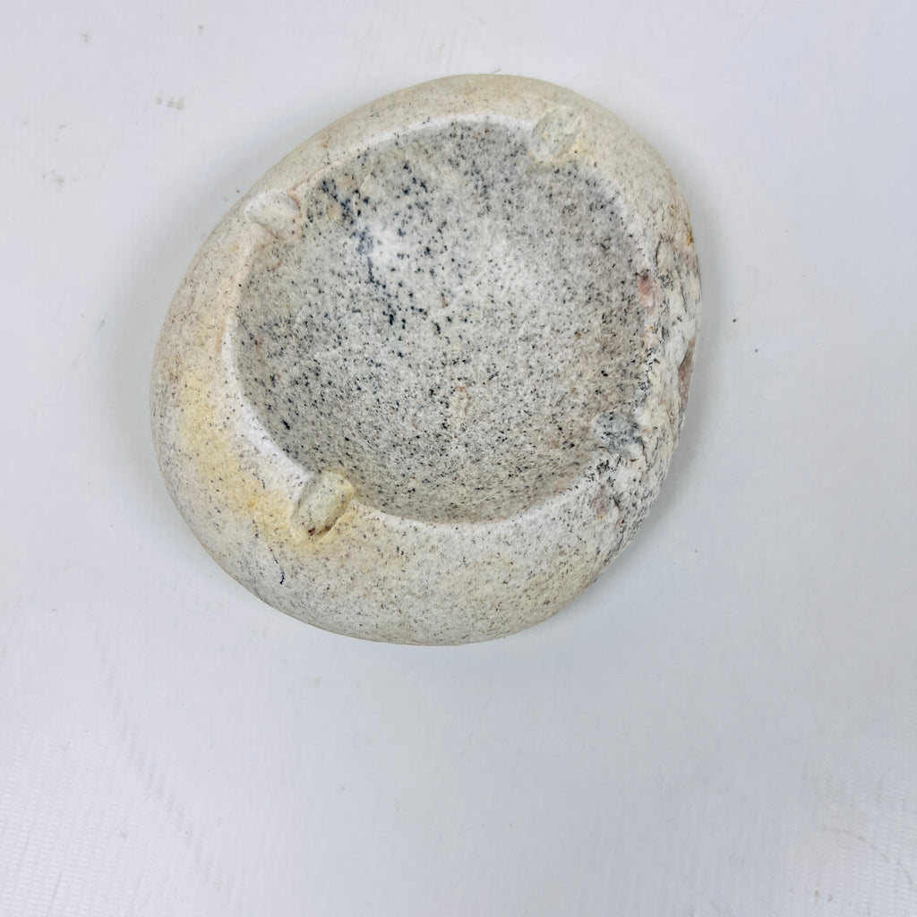 River Stone Light Grey Speckled Ash Tray