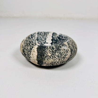 White Stroke Ash Tray - River Stone