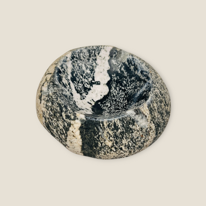 White Stroke Ash Tray - River Stone