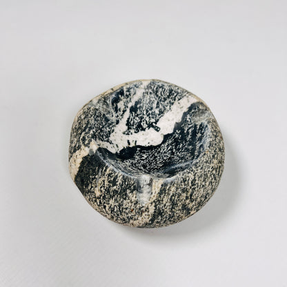 White Stroke Ash Tray - River Stone