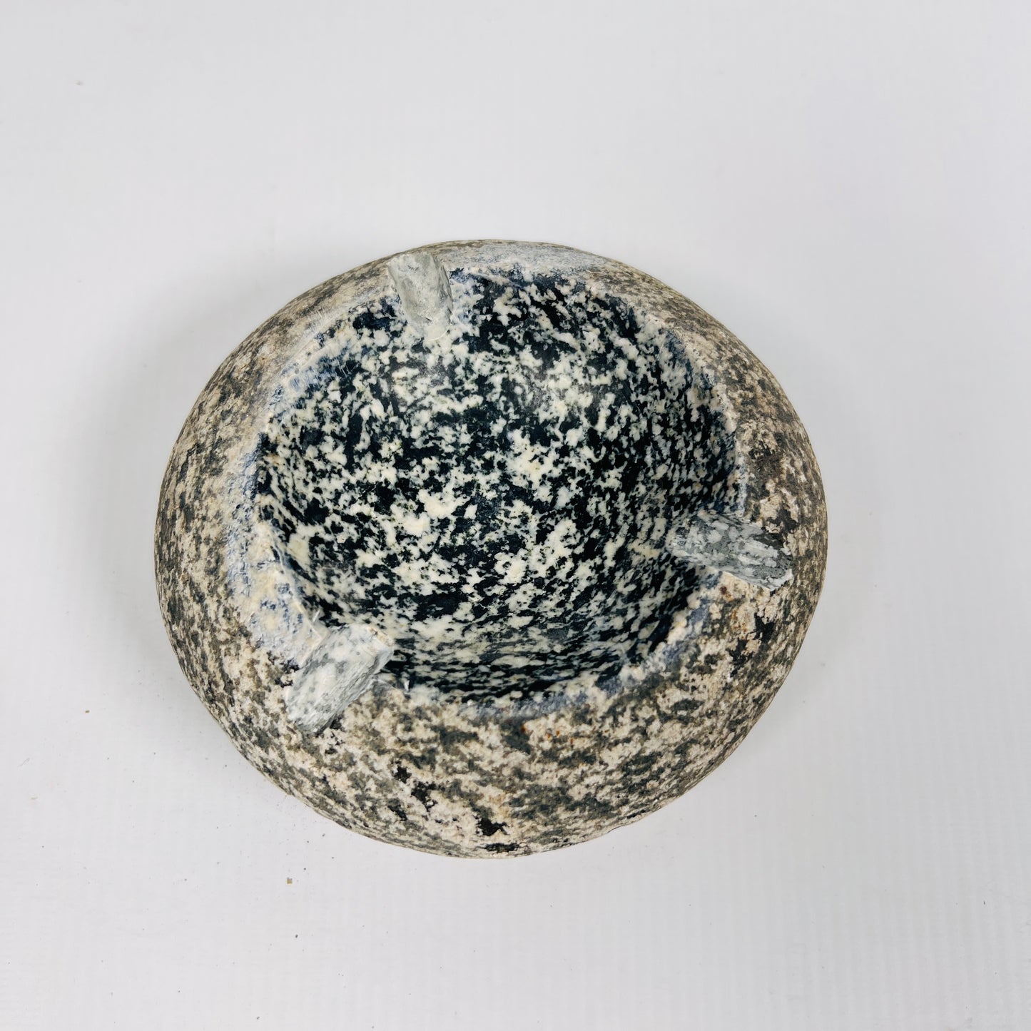 Circular Grained Ash Tray - Riverstone