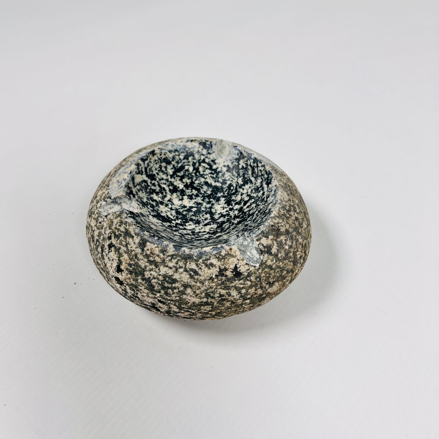 Circular Grained Ash Tray - Riverstone