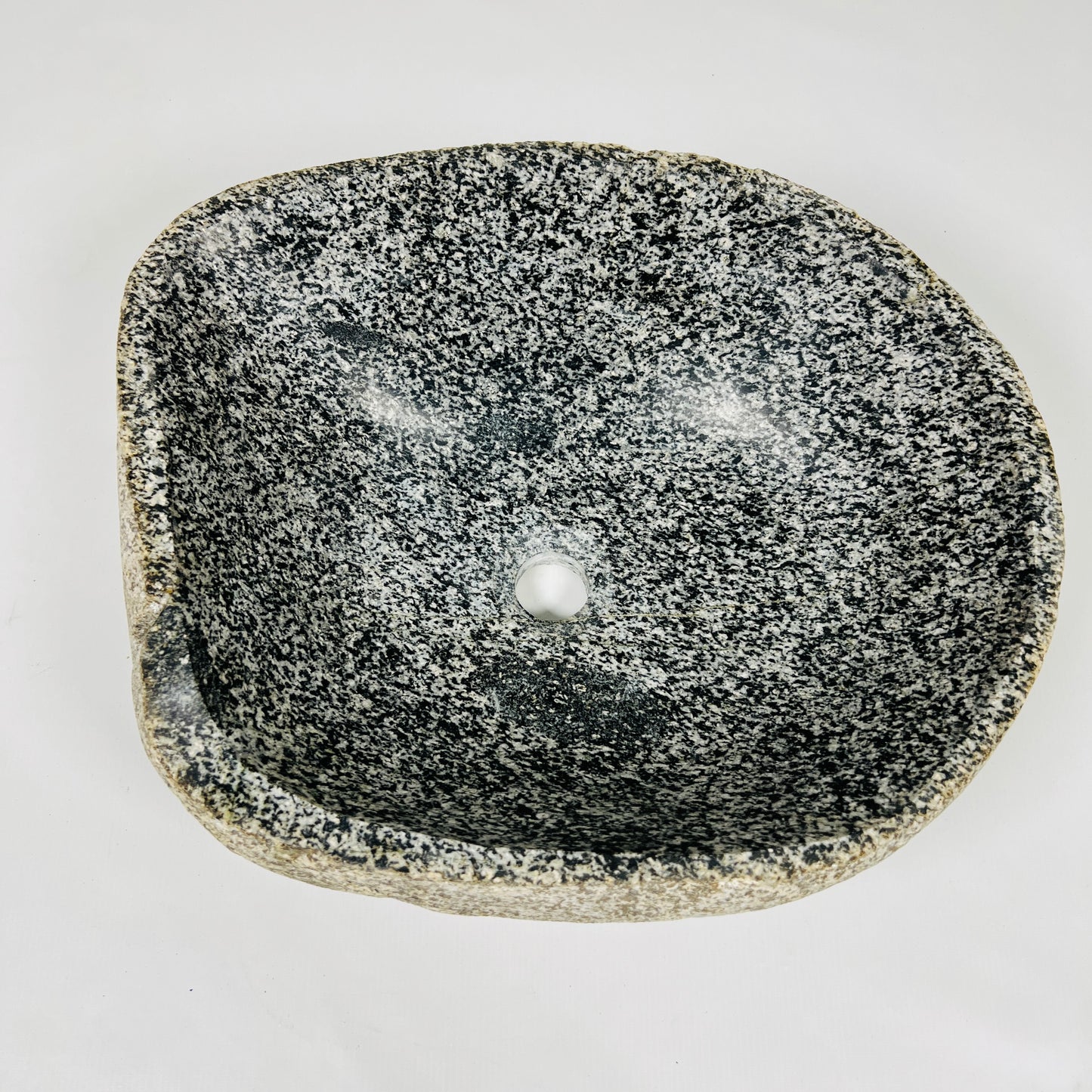 Pebble Stone Sink - River Stone