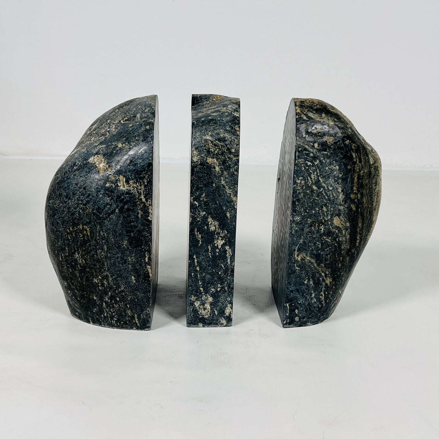 Blotched Riverstone Bookend - Black