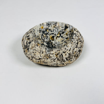 Pepper Ash Tray - River Stone