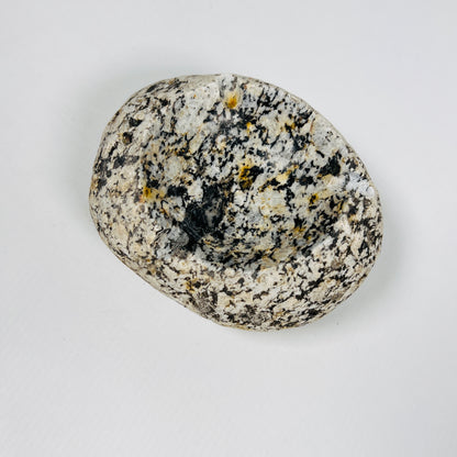 Pepper Ash Tray - River Stone