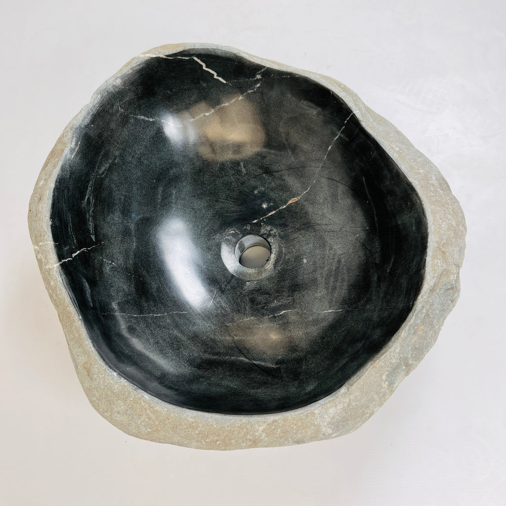 Black Lined River Stone Sink