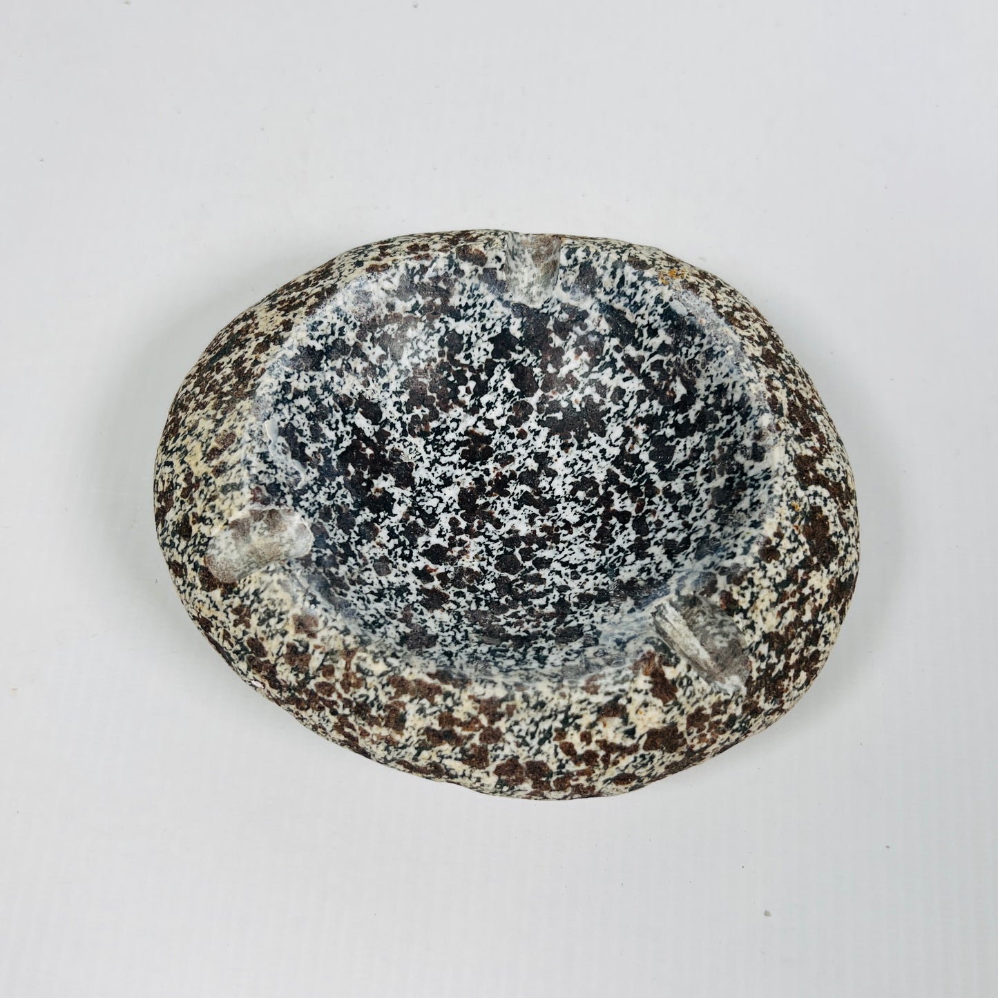 Multi-Grain Ash Tray - Riverstone