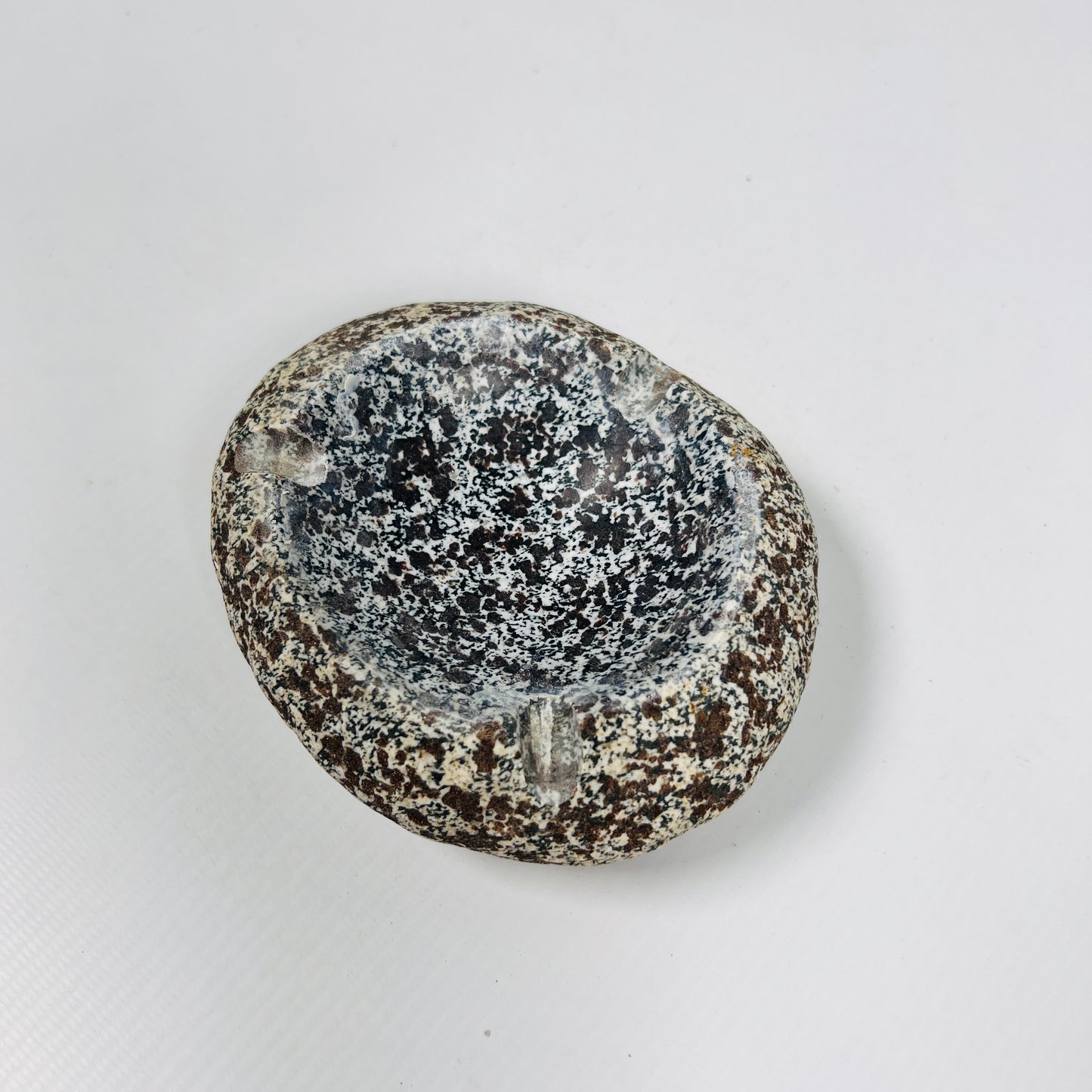 Multi-Grain Ash Tray - Riverstone